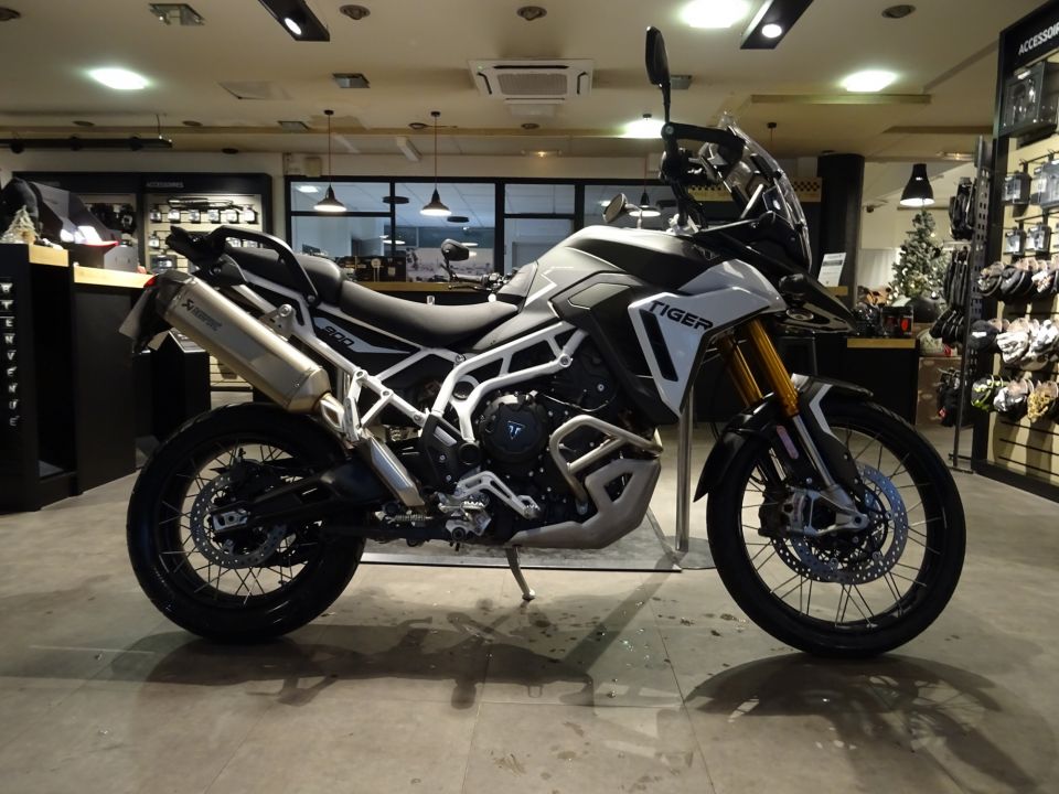 TRIUMPH TIGER 900 RALLY PRO 4