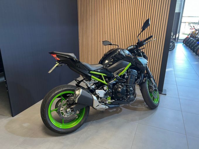 KAWASAKI Kawazaki Z900 4