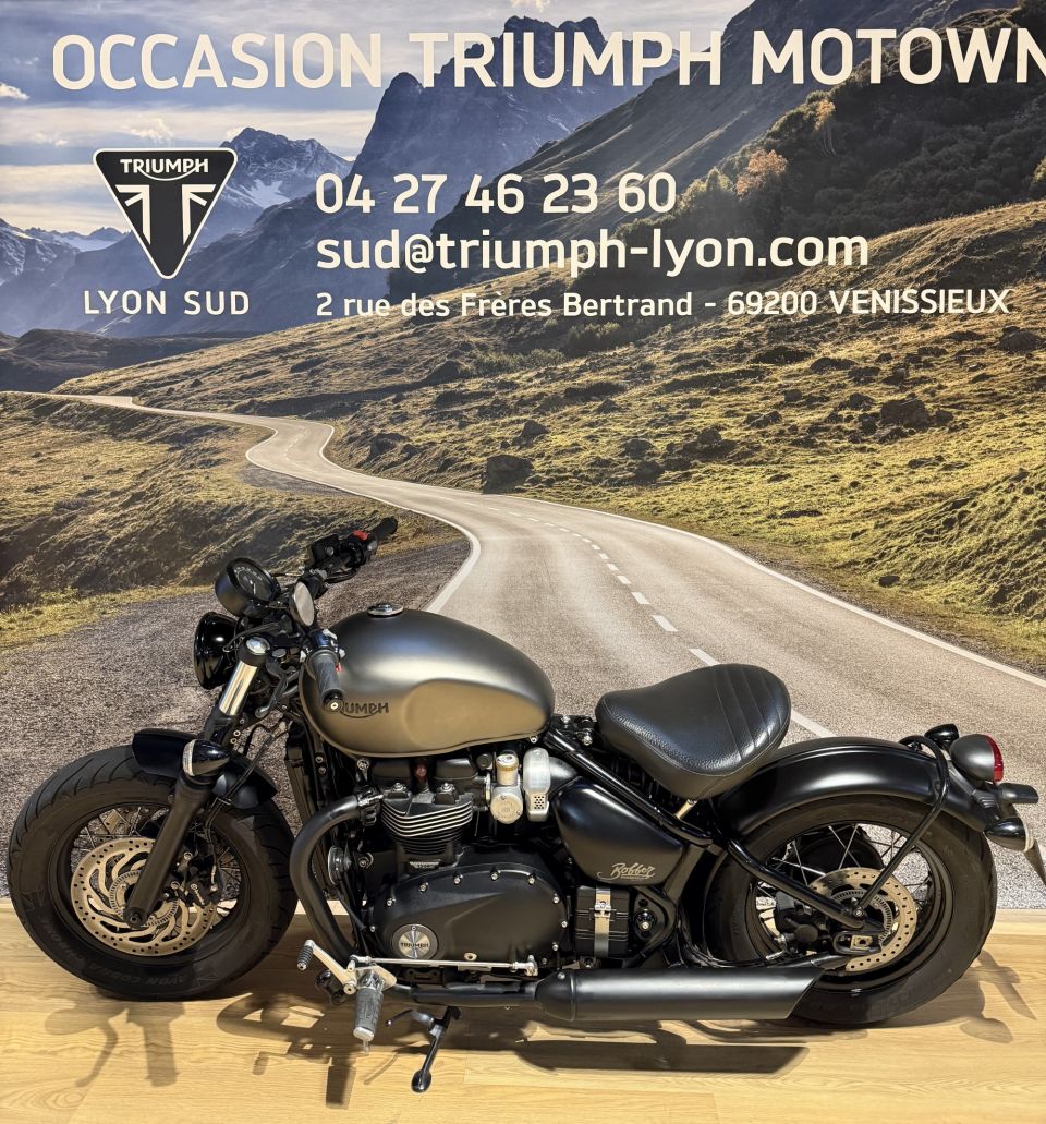 TRIUMPH Bonneville Bobber 1200 4