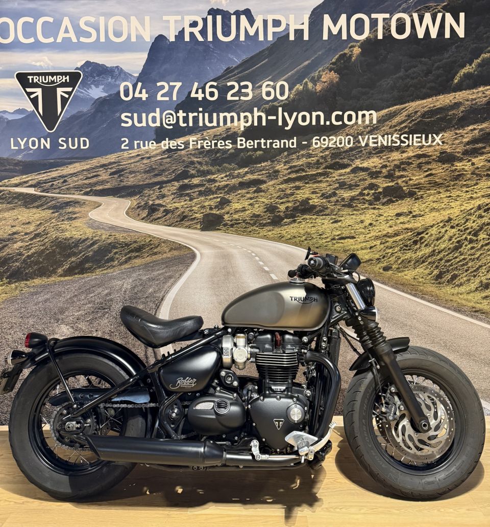 TRIUMPH Bonneville Bobber 1200 4