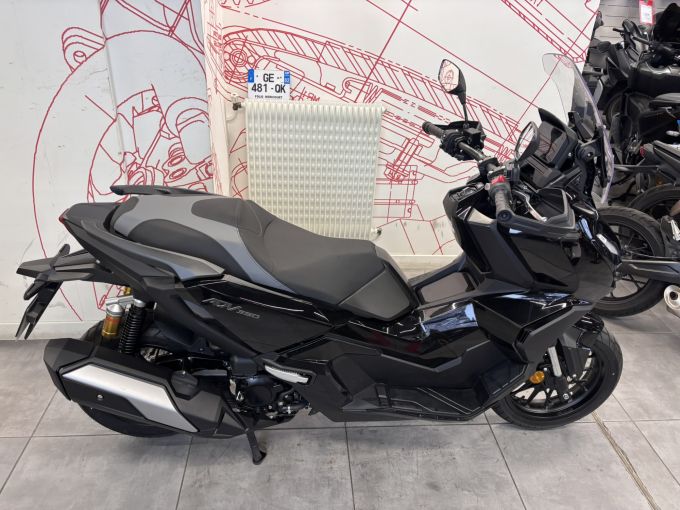 HONDA ADV 350 4