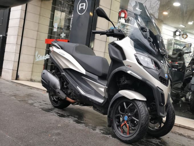 PIAGGIO MP3 530 HPE EXCLUSIVE 4