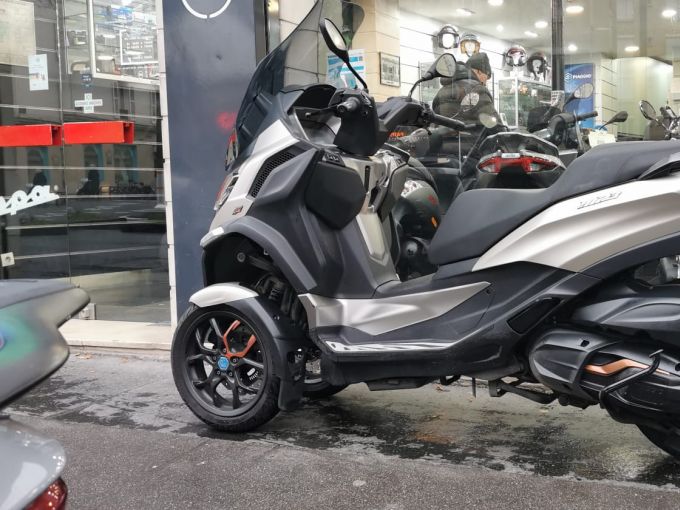 PIAGGIO MP3 530 HPE EXCLUSIVE 4