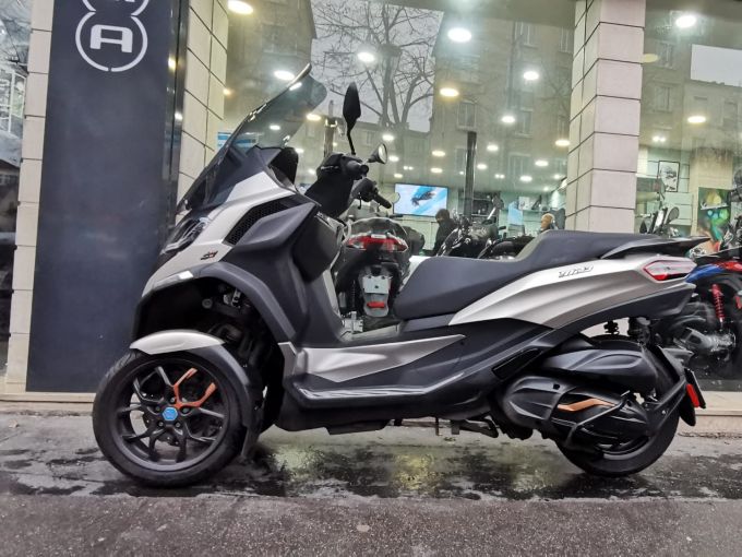 PIAGGIO MP3 530 HPE EXCLUSIVE 4