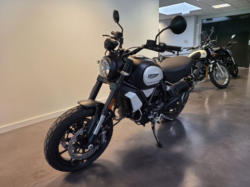 DUCATI SCRAMBLER 4
