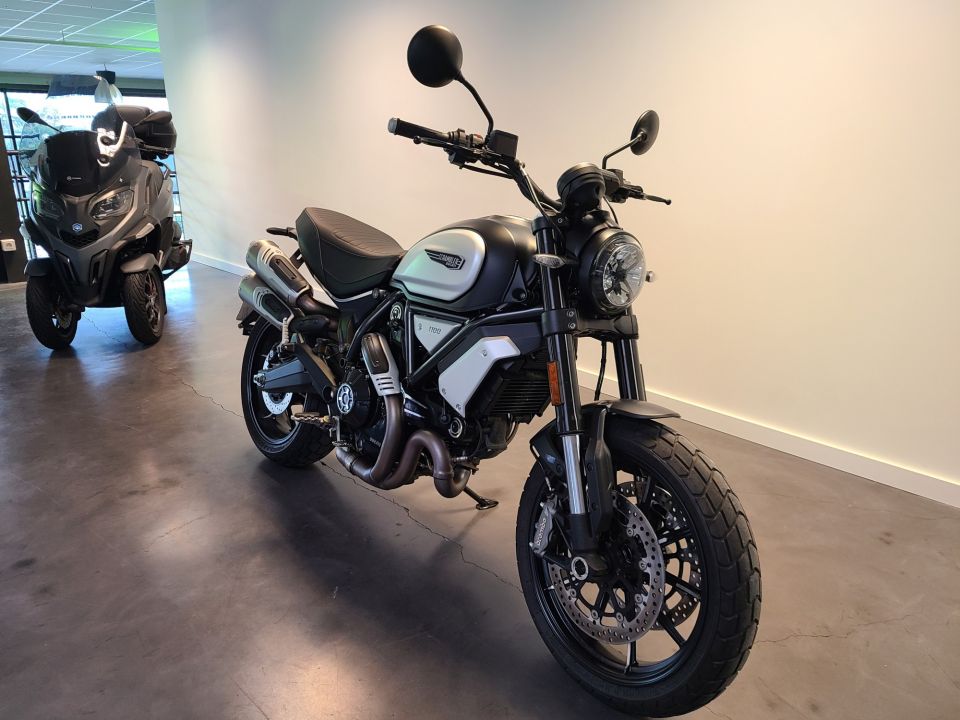 DUCATI SCRAMBLER 4