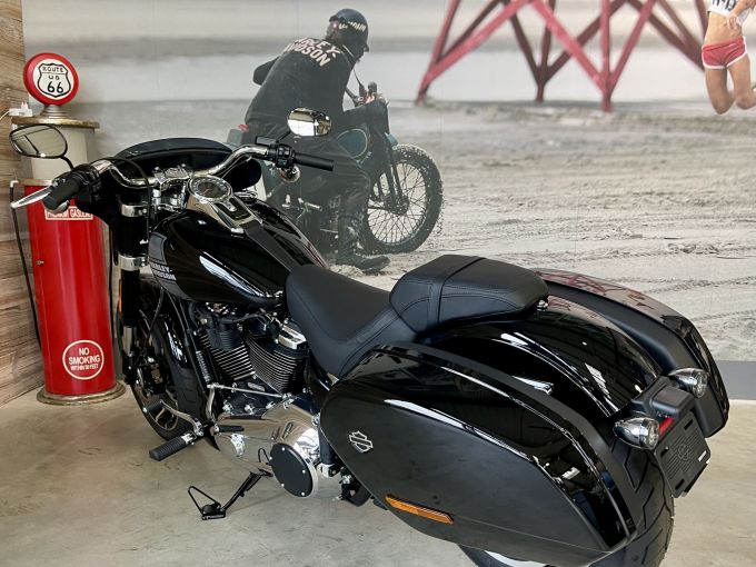 HARLEY-DAVIDSON SOFTAIL SPORT GLIDE 1745 4