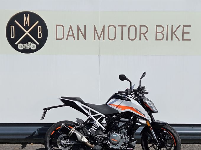 KTM 125 DUKE 4