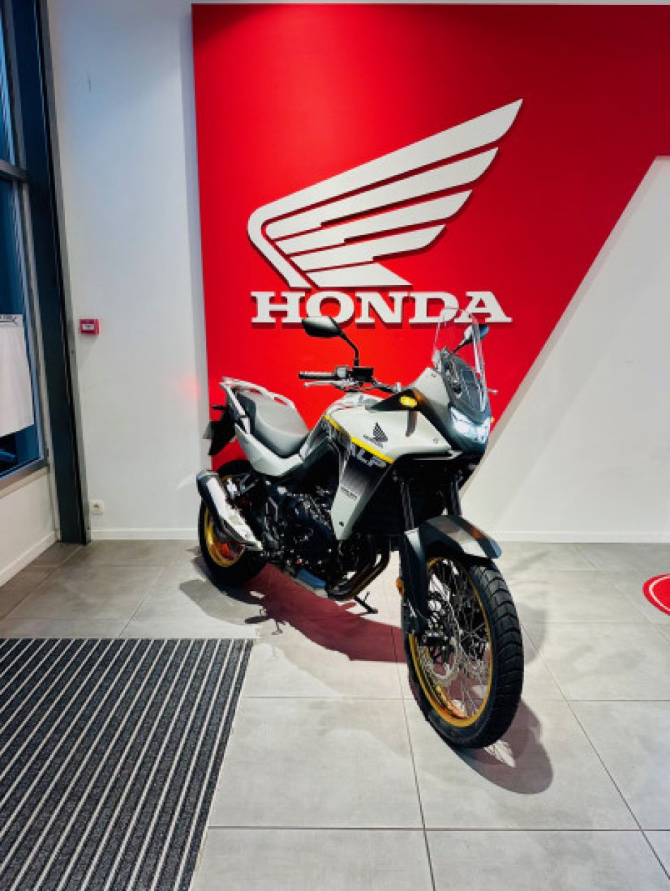 HONDA XL750 TRANSALP 4