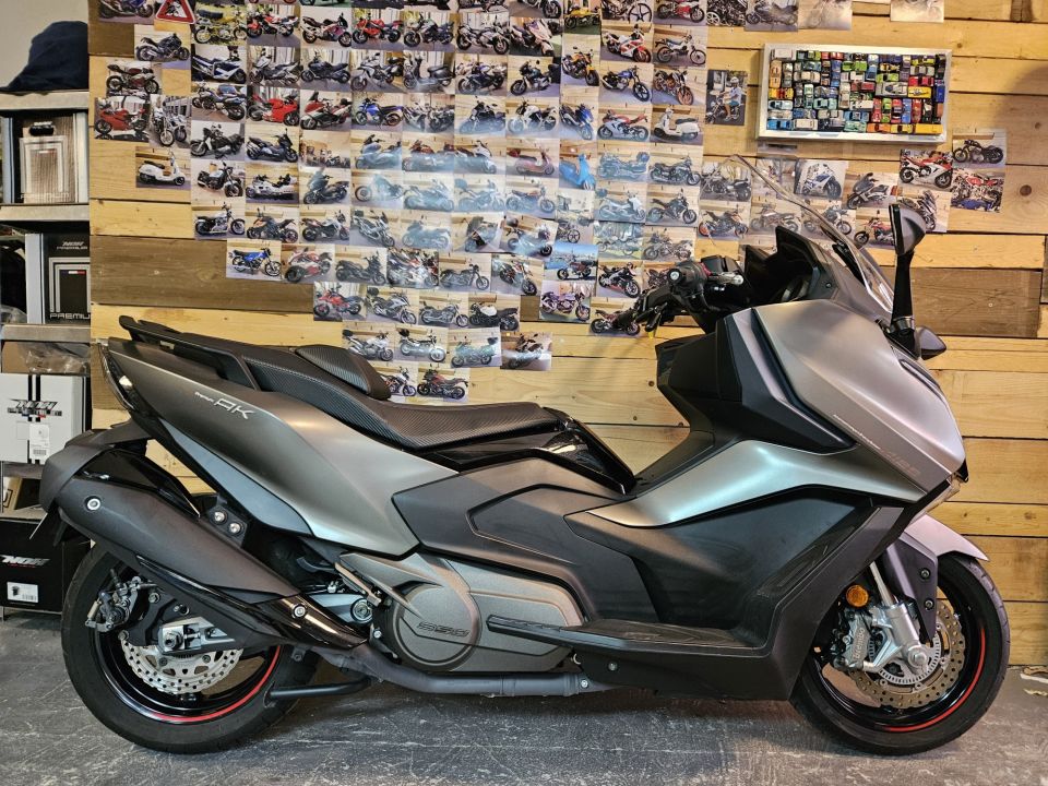 KYMCO AK 550 4