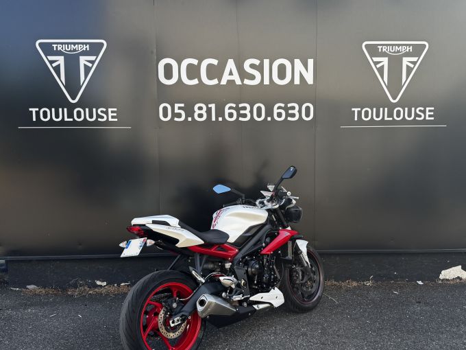 TRIUMPH STREET TRIPLE 675 R 4