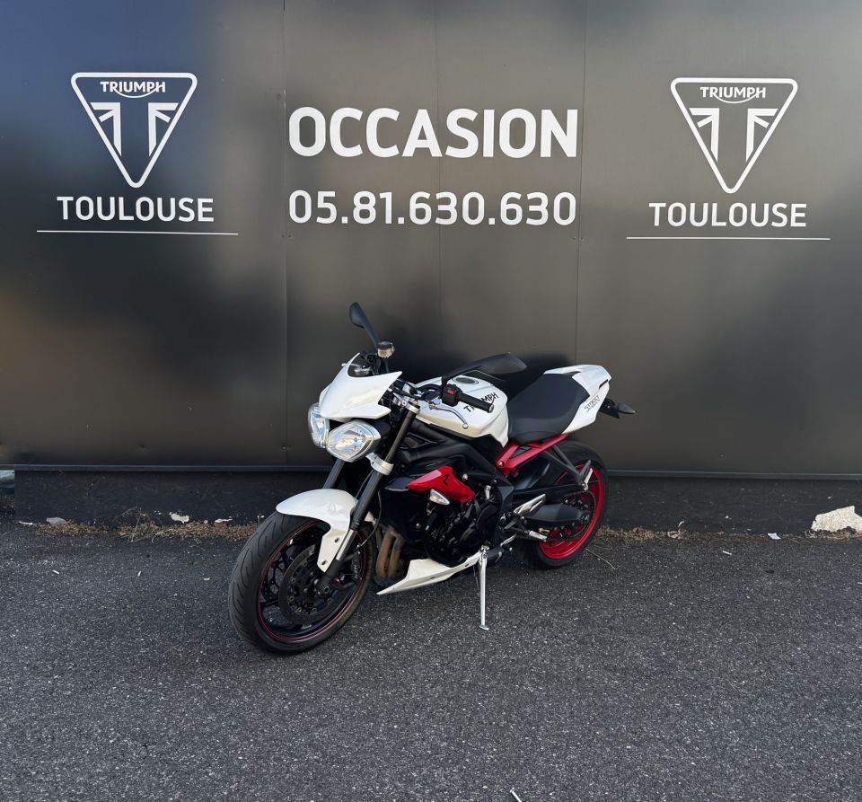 TRIUMPH STREET TRIPLE 675 R 4