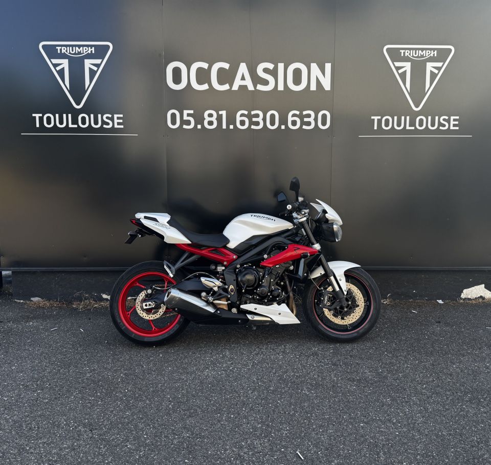 TRIUMPH STREET TRIPLE 675 R 4