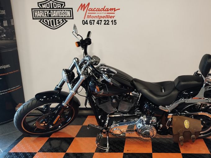 HARLEY-DAVIDSON SOFTAIL BREAKOUT 1690 4
