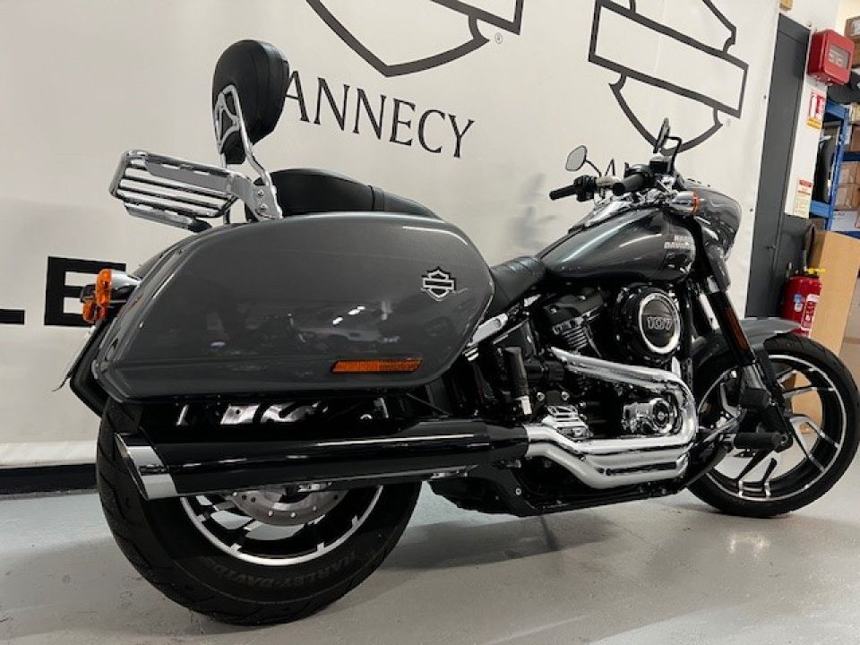 HARLEY-DAVIDSON SOFTAIL SPORT GLIDE 1745 4