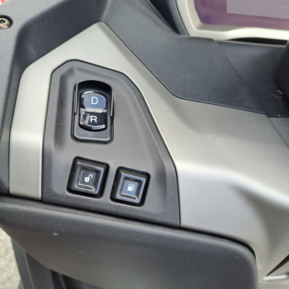 PIAGGIO MP3 530 HPE EXCLUSIVE 4