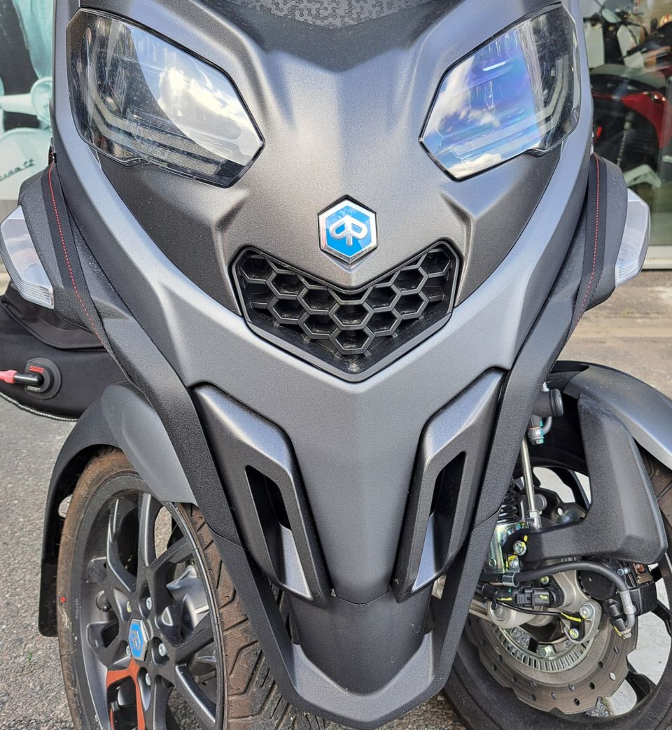 PIAGGIO MP3 530 HPE EXCLUSIVE 4