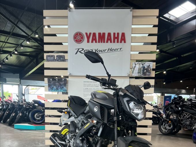 YAMAHA MT-125 ABS 4
