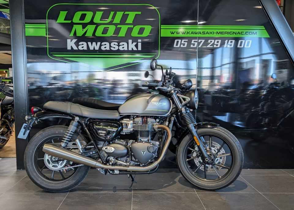 TRIUMPH SPEED TWIN 900 4