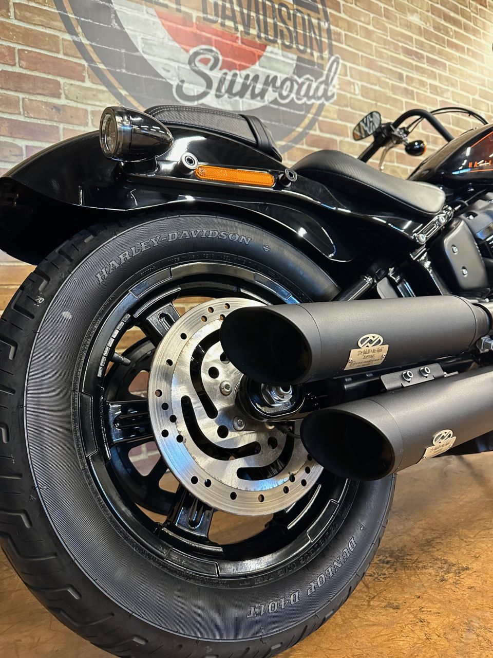 HARLEY-DAVIDSON SOFTAIL STREET BOB 1868 4