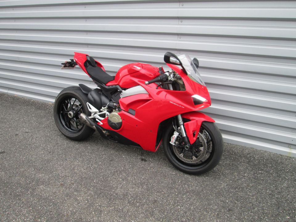 DUCATI PANIGALE 1103 V4 4