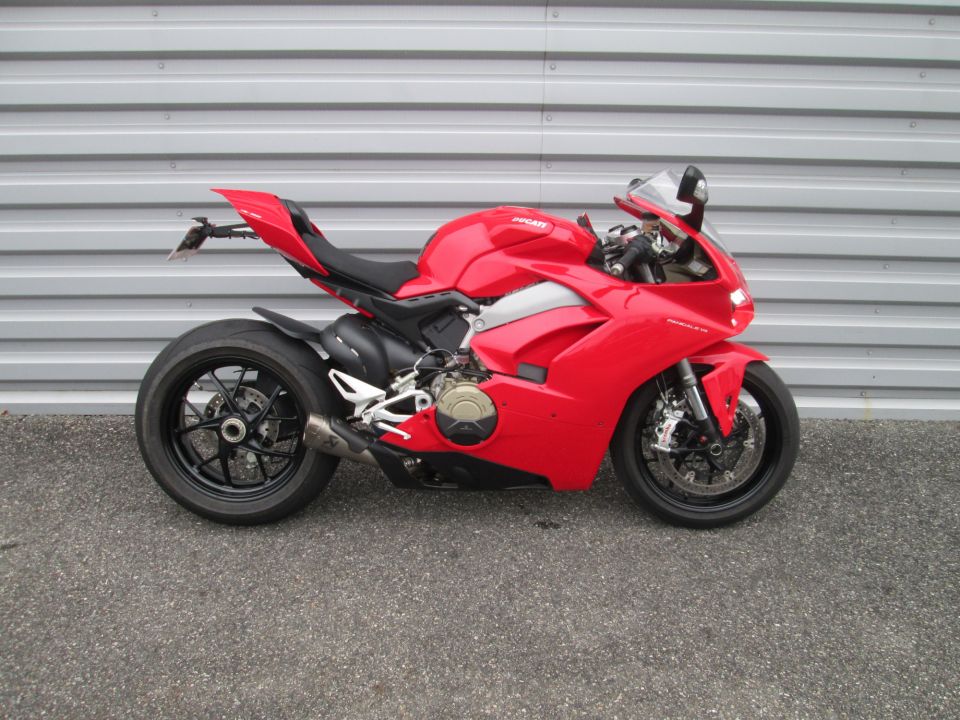 DUCATI PANIGALE 1103 V4 4