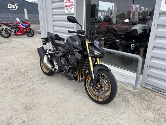 HONDA CB1000 Hornet SP 4