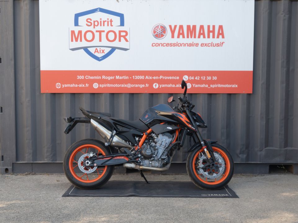 KTM 890 DUKE R 4