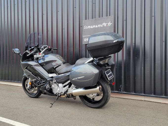 YAMAHA FJR 1300 4