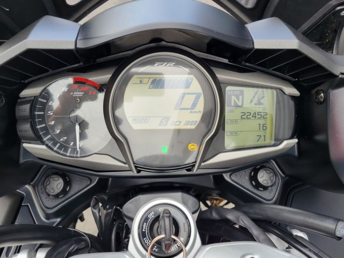 YAMAHA FJR 1300 4
