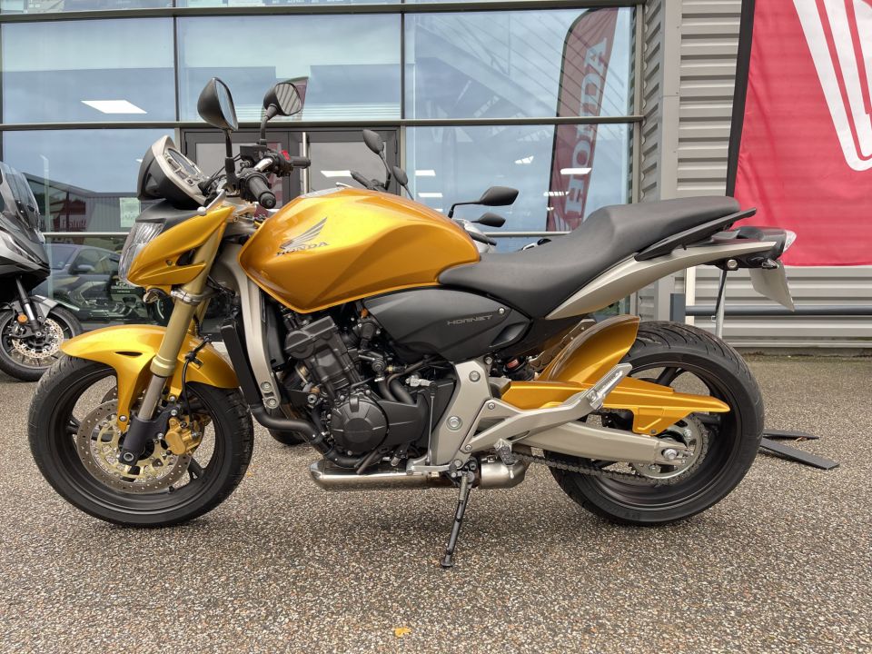 HONDA CB 600 HORNET 4