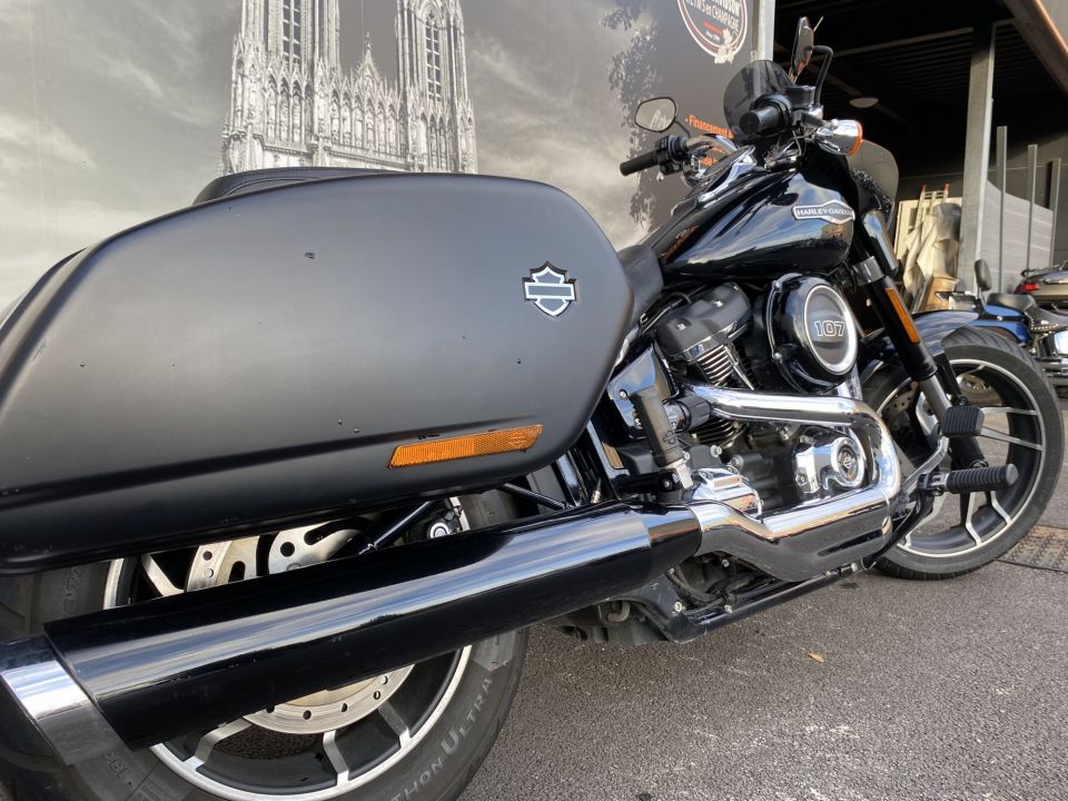 HARLEY-DAVIDSON SOFTAIL SPORT GLIDE 1745 4