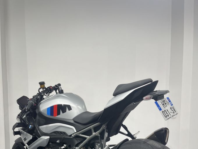 BMW M 1000R 4