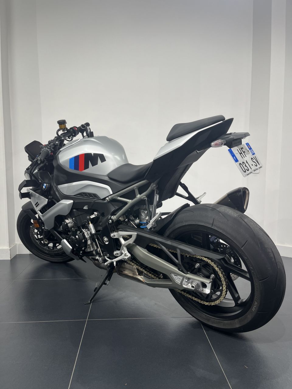BMW M 1000R 4
