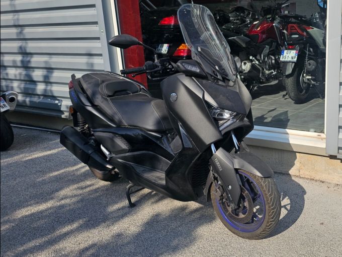 YAMAHA XMAX 300 4