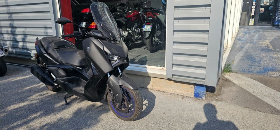 YAMAHA XMAX 300 4