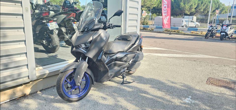 YAMAHA XMAX 300 4