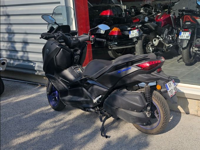 YAMAHA XMAX 300 4