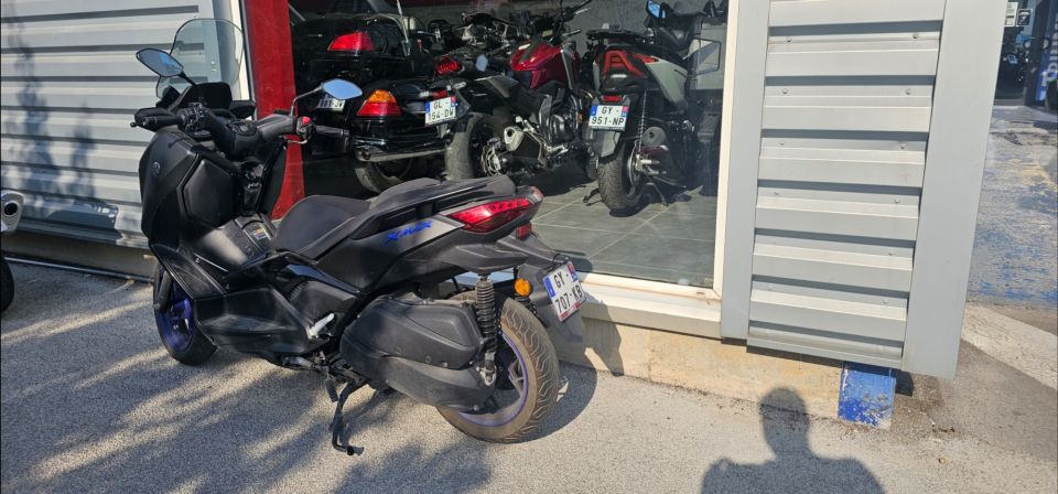 YAMAHA XMAX 300 4