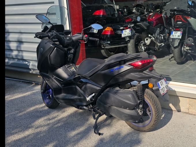 YAMAHA XMAX 300 4