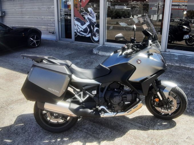 HONDA NT1100 DCT 4