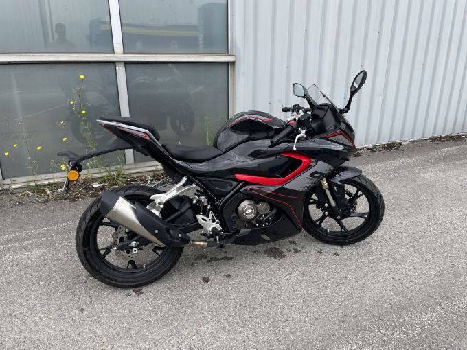 QJ MOTOR SRK 125 R 4