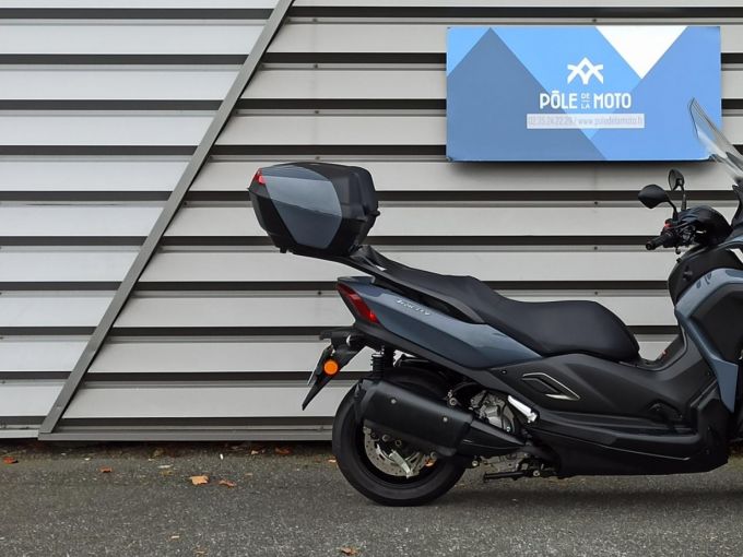 YAMAHA TRICITY 300 4