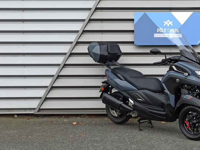 YAMAHA TRICITY 300 4