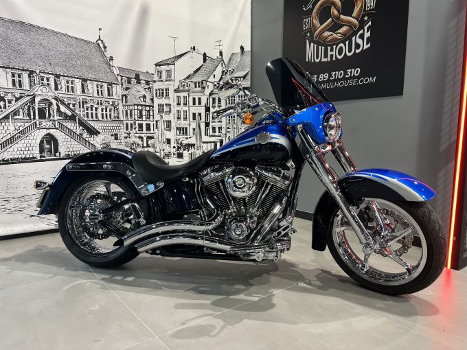 HARLEY-DAVIDSON SOFTAIL CONVERTIBLE 1800 CVO 4