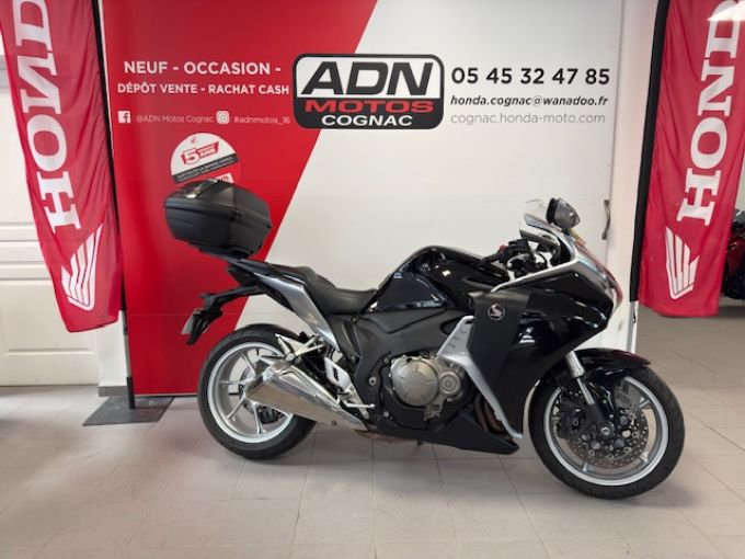 HONDA VFR1200F 4