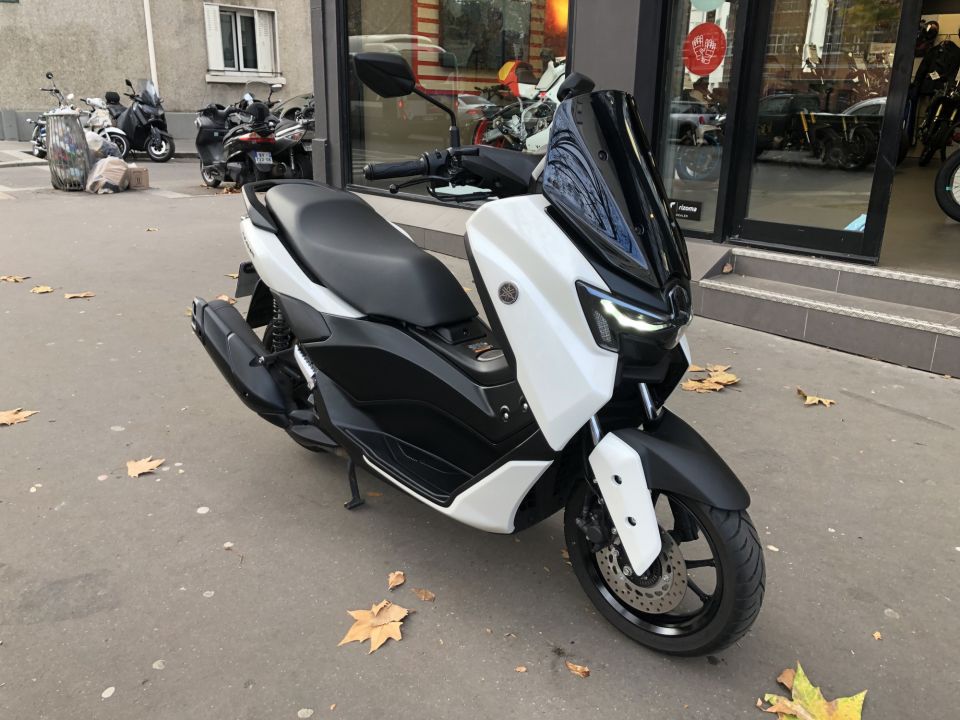 YAMAHA NMAX 125 4