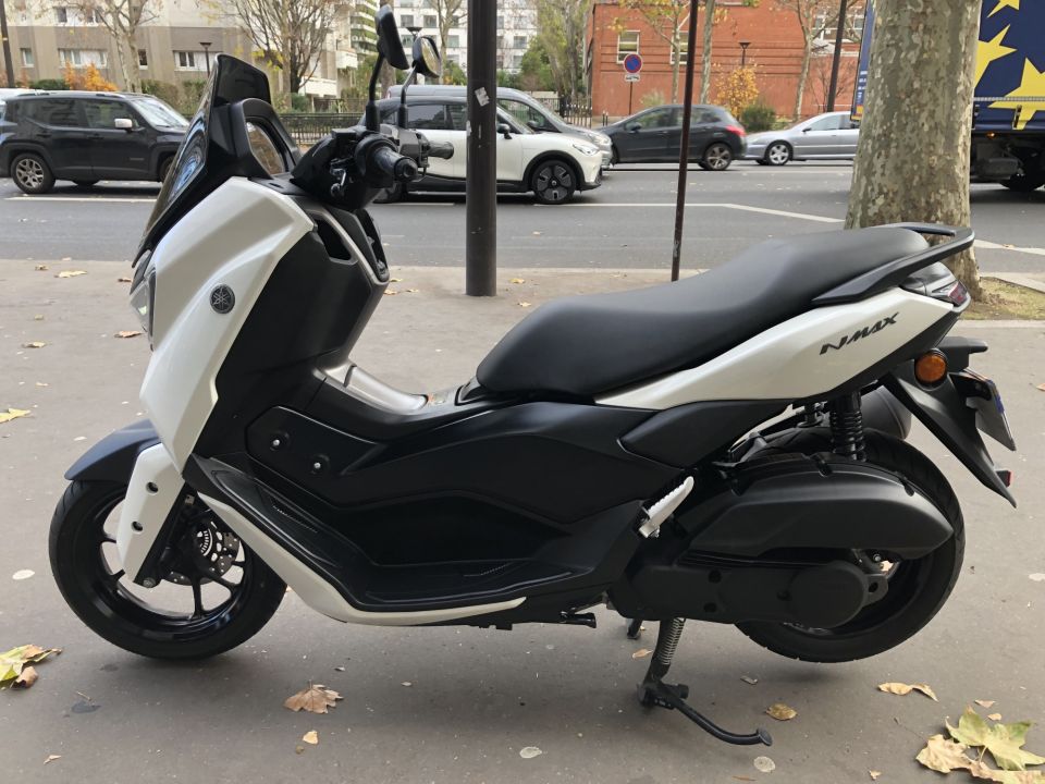 YAMAHA NMAX 125 4