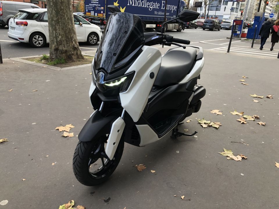 YAMAHA NMAX 125 4