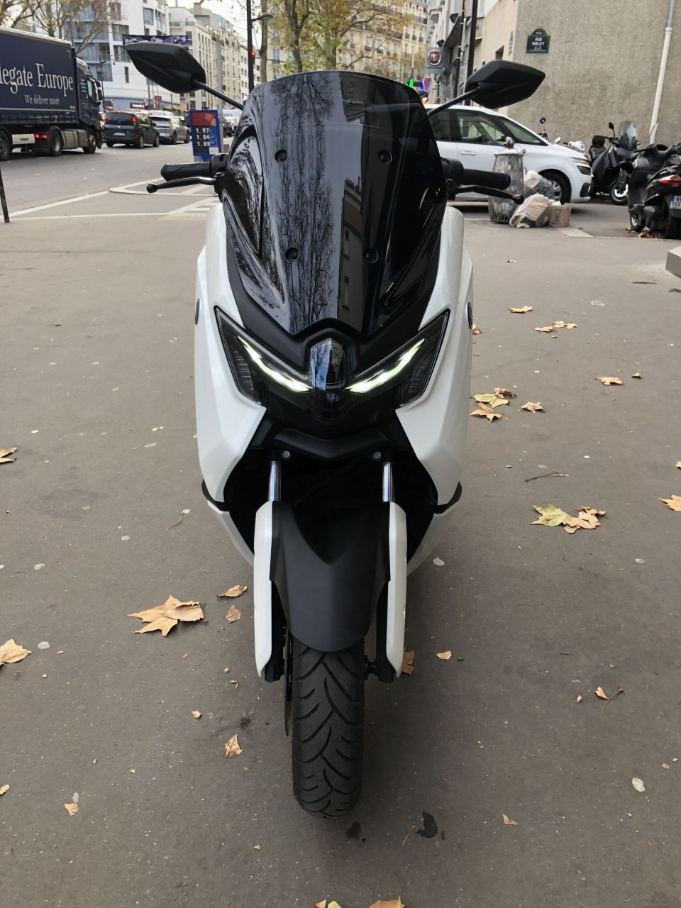 YAMAHA NMAX 125 4